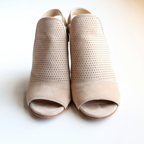 Via Spiga Beige Suede Leather Peep Toe Block Heel Perforated Bootie Shoes 5.5 - Picture 13 of 16